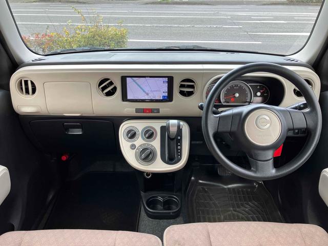 ミラココア ココアＬ　ナビ　ＴＶ　キーレスエントリー　アイドリングストップ　電動格納ミラー　ベンチシート　ＣＶＴ　盗難防止システム　ＡＢＳ　ＣＤ　ＵＳＢ　衝突安全ボディ　エアコン　パワーステアリング　パワーウィンドウ（2枚目）