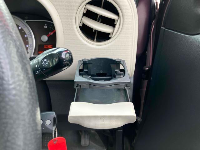 ミラココア ココアＬ　ナビ　ＴＶ　キーレスエントリー　アイドリングストップ　電動格納ミラー　ベンチシート　ＣＶＴ　盗難防止システム　ＡＢＳ　ＣＤ　ＵＳＢ　衝突安全ボディ　エアコン　パワーステアリング　パワーウィンドウ（16枚目）