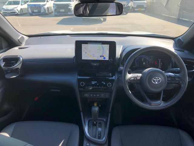 ヤリスクロス ハイブリッドＺ　ワンオーナー　トヨタセーフティセンス　純正ナビ　全方位カメラ　Ｂｌｕｅｔｏｏｔｈ　フルセグ　ＥＴＣ　ハンドルヒータ　シートヒータ　ＨＤＭＩ　ＵＳＢ端子　スマートキー　プッシュスタート　ＬＥＤライト（2枚目）