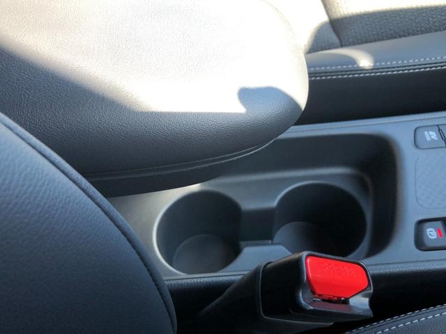 ヤリスクロス ハイブリッドＺ　ワンオーナー　トヨタセーフティセンス　純正ナビ　全方位カメラ　Ｂｌｕｅｔｏｏｔｈ　フルセグ　ＥＴＣ　ハンドルヒータ　シートヒータ　ＨＤＭＩ　ＵＳＢ端子　スマートキー　プッシュスタート　ＬＥＤライト（22枚目）