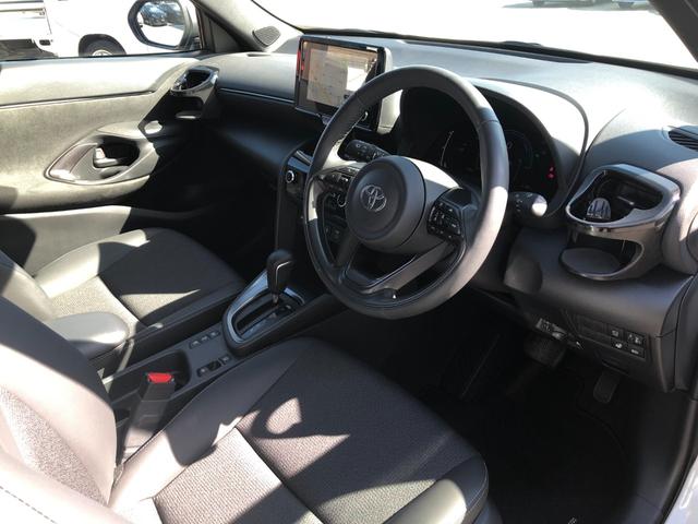 ヤリスクロス ハイブリッドＺ　ワンオーナー　トヨタセーフティセンス　純正ナビ　全方位カメラ　Ｂｌｕｅｔｏｏｔｈ　フルセグ　ＥＴＣ　ハンドルヒータ　シートヒータ　ＨＤＭＩ　ＵＳＢ端子　スマートキー　プッシュスタート　ＬＥＤライト（25枚目）