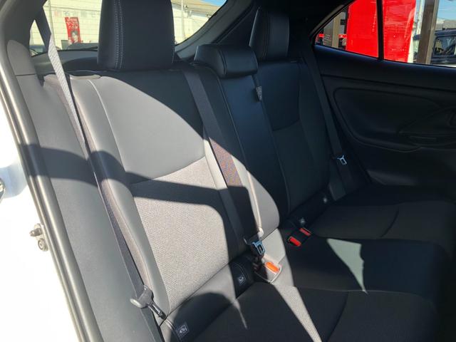 ヤリスクロス ハイブリッドＺ　ワンオーナー　トヨタセーフティセンス　純正ナビ　全方位カメラ　Ｂｌｕｅｔｏｏｔｈ　フルセグ　ＥＴＣ　ハンドルヒータ　シートヒータ　ＨＤＭＩ　ＵＳＢ端子　スマートキー　プッシュスタート　ＬＥＤライト（36枚目）