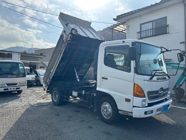 ヒノレンジャー 三転ダンプ　３．５Ｔ積（4枚目）