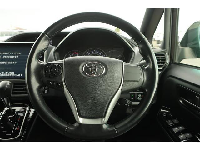 ヴォクシー ＺＳ　サイドリフトアップチ　フルセグ　メモリーナビ　ＤＶＤ再生　後席モニター　バックカメラ　衝突被害軽減システム　両側電動スライド　ＬＥＤヘッドランプ　乗車定員７人　３列シート　ワンオーナー　アイドリングストップ（8枚目）