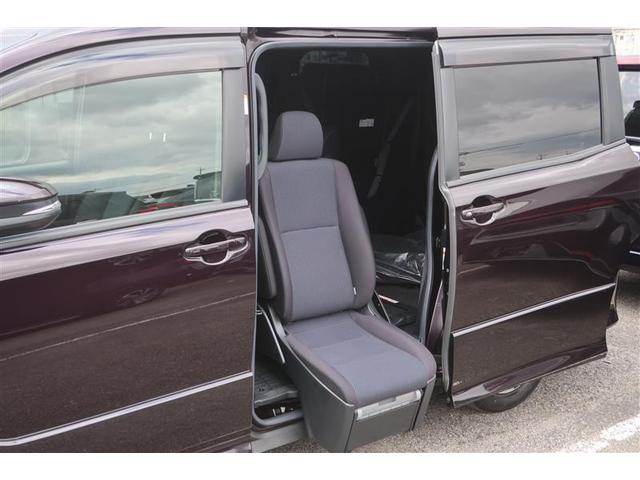 ヴォクシー ＺＳ　サイドリフトアップチ　フルセグ　メモリーナビ　ＤＶＤ再生　後席モニター　バックカメラ　衝突被害軽減システム　両側電動スライド　ＬＥＤヘッドランプ　乗車定員７人　３列シート　ワンオーナー　アイドリングストップ（29枚目）