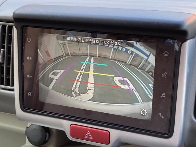 純正バックアイカメラを装備。進路予測線も表示され、駐車がより簡易に行えます。