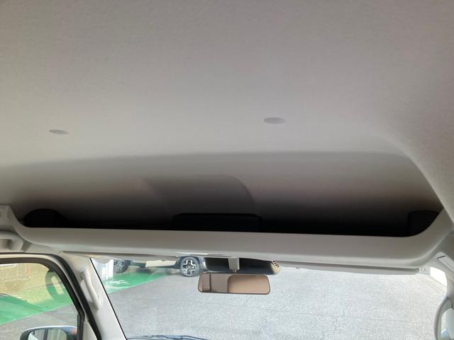 オーバーヘッドシェルフ。