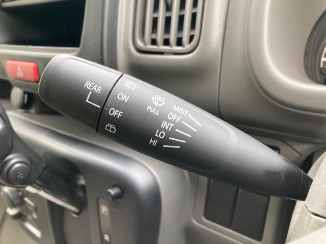 エブリイ ＰＡリミテッド　衝突被害軽減ブレーキ　ＡＭ／ＦＭラジオ　ＵＳＢ充電ソケット　キーレスエントリー　オートライト　車線逸脱警報機能　先行車発進お知らせ機能　リヤパーキングセンサー　登録済み（届け出済み）未使用車　禁煙車（11枚目）