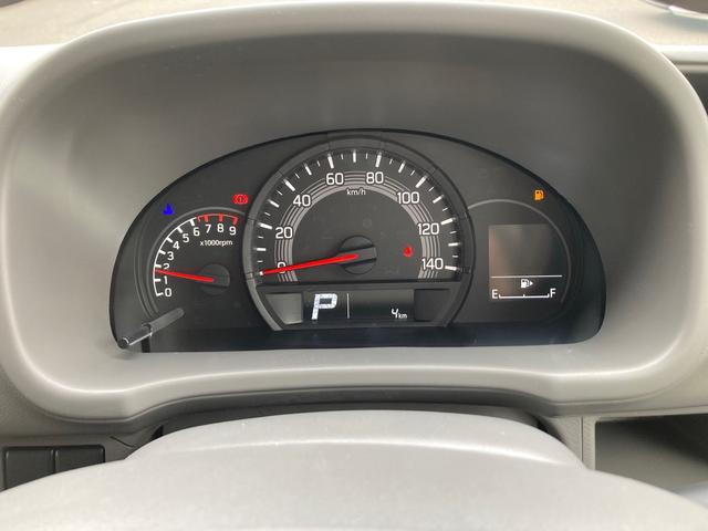 エブリイ ＰＡリミテッド　衝突被害軽減ブレーキ　ＡＭ／ＦＭラジオ　ＵＳＢ充電ソケット　キーレスエントリー　オートライト　車線逸脱警報機能　先行車発進お知らせ機能　リヤパーキングセンサー　登録済み（届け出済み）未使用車　禁煙車（15枚目）