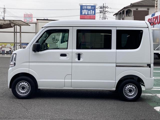 エブリイ ＰＡリミテッド　衝突被害軽減ブレーキ　ＡＭ／ＦＭラジオ　ＵＳＢ充電ソケット　キーレスエントリー　オートライト　車線逸脱警報機能　先行車発進お知らせ機能　リヤパーキングセンサー　登録済み（届け出済み）未使用車　禁煙車（29枚目）