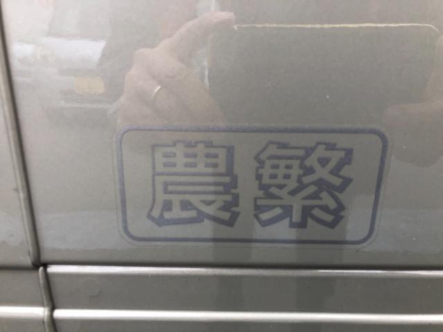 キャリイトラック KCエアコン・パワステ農繁仕様 農繁 4WD デュアルカメラブレーキサポート エアコン パワステ キーレスエントリー 集中ドアロック パワーウィンドウ 作業灯 テールゲートチェーン ラジオチューナー 試乗車UP(29枚目)