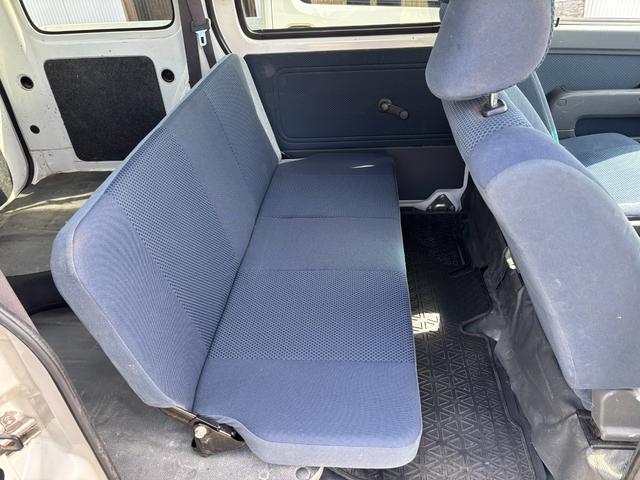 当店は納車整備の際、ラジエター・足回り・ブレーキ・ライト・エンジン・エアコンなどしっかり点検致します。安いだけでなく良質な商品をお届けいたします。