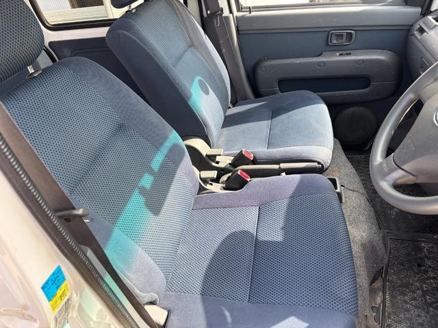 当店は納車整備の際、ラジエター・足回り・ブレーキ・ライト・エンジン・エアコンなどしっかり点検致します。安いだけでなく良質な商品をお届けいたします。