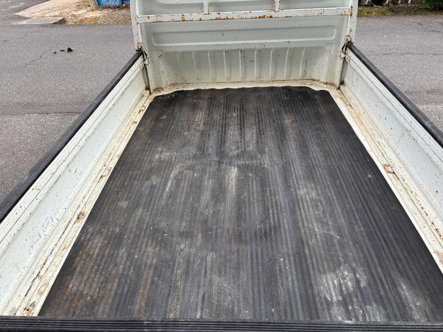 アクティトラック ベースグレード　ＥＴＣ　５速　エアコン　ＣＤ　タイミングベルト交換済　記録簿あり（12枚目）