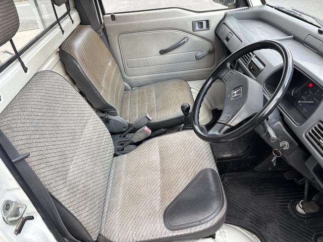 アクティトラック ベースグレード　ＥＴＣ　５速　エアコン　ＣＤ　タイミングベルト交換済　記録簿あり（13枚目）