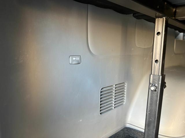 レジアスエースバン ロングスーパーGL ディーゼルターボ タイミングベルト交換済 ディスプレイオーディオ ウーハー ヒッチメンバー ベッド ドラレコ バイパーセキュリティ バックカメラ ETC(26枚目)