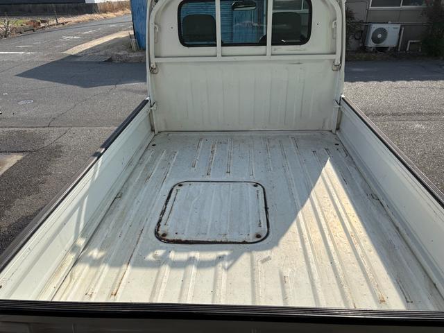 アクティトラック ベースグレード　エアコン　パワステ　５速　禁煙車（3枚目）