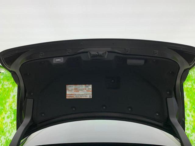 クラウンクロスオーバー ４ＷＤ　Ｇアドバンスドレザーパッケージ　新品タイヤ／モデリスタエアロ／保証書／純正　ＳＤナビ／デジタルインナーミラー／トヨタセーフティセンス／シートヒーター／全方位モニター／車線逸脱防止支援システム／シート　フルレザー　革シート　フルエアロ（8枚目）