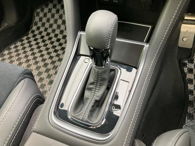WRX S4 4WD STIスポーツシャープ 純正エアロ/保証書/社外 8インチ SDナビ/アイサイト/シートヒーター 前席/車線逸脱防止支援システム/シート ハーフレザー/ドライブレコーダー 純正/ヘッドランプ LED/USBジャック 4WD(18枚目)