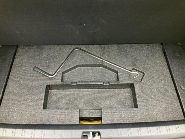 WRX S4 4WD STIスポーツシャープ 純正エアロ/保証書/社外 8インチ SDナビ/アイサイト/シートヒーター 前席/車線逸脱防止支援システム/シート ハーフレザー/ドライブレコーダー 純正/ヘッドランプ LED/USBジャック 4WD(24枚目)