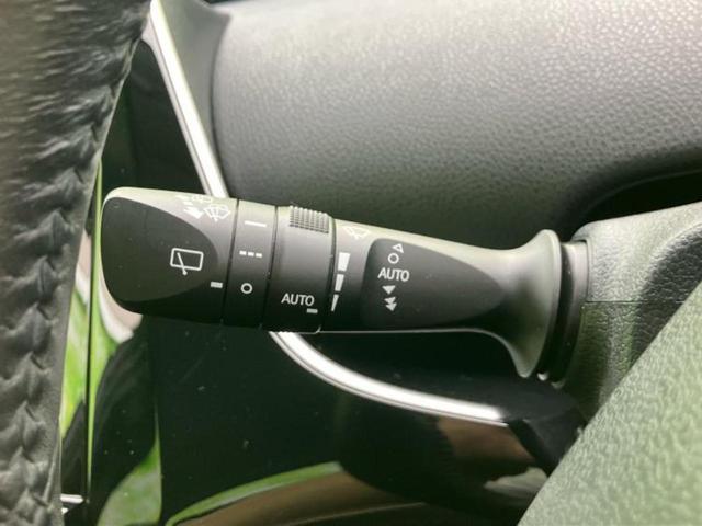 プリウス Aツーリングセレクション 新品タイヤ/保証書/純正 9インチ SDナビ/トヨタセーフティセンス/シートヒーター 前席/車線逸脱防止支援システム/シート 合皮/パーキングアシスト 自動操舵/ヘッドランプ LED バックカメラ(14枚目)