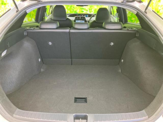 プリウス Aツーリングセレクション 新品タイヤ/保証書/純正 9インチ SDナビ/トヨタセーフティセンス/シートヒーター 前席/車線逸脱防止支援システム/シート 合皮/パーキングアシスト 自動操舵/ヘッドランプ LED バックカメラ(19枚目)