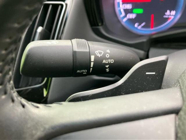 クラウンハイブリッド RS 保証書/純正 8インチ SDナビ/衝突安全装置/シートヒーター 前席/車線逸脱防止支援システム/シート 合皮/ドライブレコーダー 前後/ヘッドランプ LED/Bluetooth接続/ETC 電動シート(16枚目)