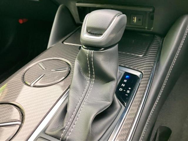 クラウンハイブリッド RS 保証書/純正 8インチ SDナビ/衝突安全装置/シートヒーター 前席/車線逸脱防止支援システム/シート 合皮/ドライブレコーダー 前後/ヘッドランプ LED/Bluetooth接続/ETC 電動シート(17枚目)