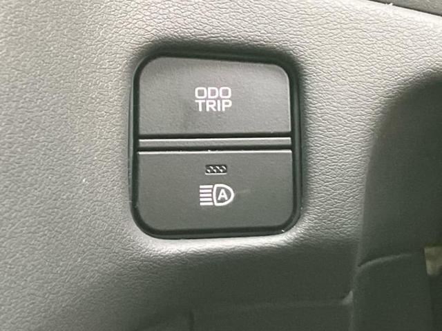 クラウンハイブリッド RS 保証書/純正 8インチ SDナビ/衝突安全装置/シートヒーター 前席/車線逸脱防止支援システム/シート 合皮/ドライブレコーダー 前後/ヘッドランプ LED/Bluetooth接続/ETC 電動シート(28枚目)