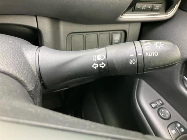 セレナ ハイウェイスターV 新品タイヤ/保証書/純正 10インチ SDナビ/フリップダウンモニター 純正 11インチ/衝突安全装置/両側電動スライドドア/アラウンドビューモニター/車線逸脱防止支援システム/シート 撥水加工(16枚目)