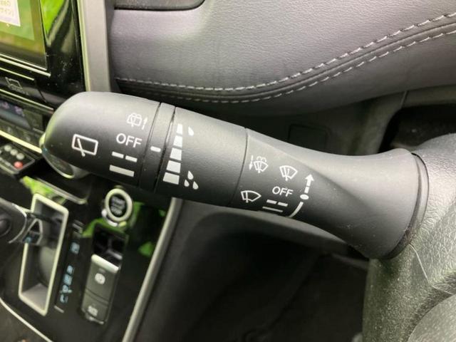 セレナ ハイウェイスターV 新品タイヤ/保証書/純正 10インチ SDナビ/フリップダウンモニター 純正 11インチ/衝突安全装置/両側電動スライドドア/アラウンドビューモニター/車線逸脱防止支援システム/シート 撥水加工(17枚目)