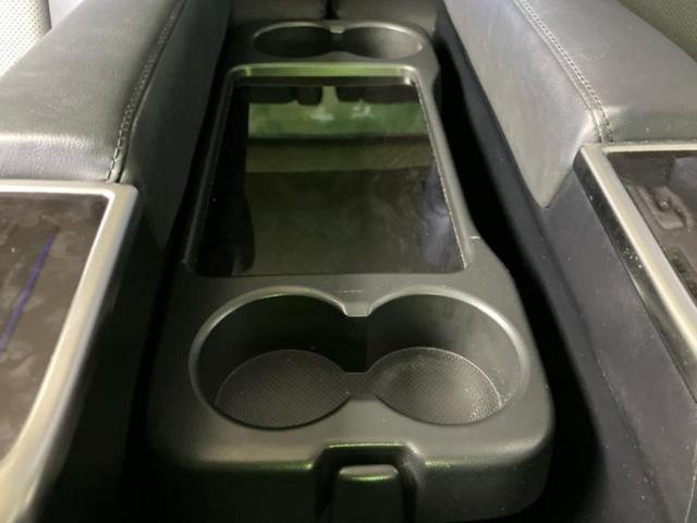 国産車から輸入車まで多様なお客様のニーズのお応えできるように、全国規模で豊富な在庫展開!車のことならWECARSへ!