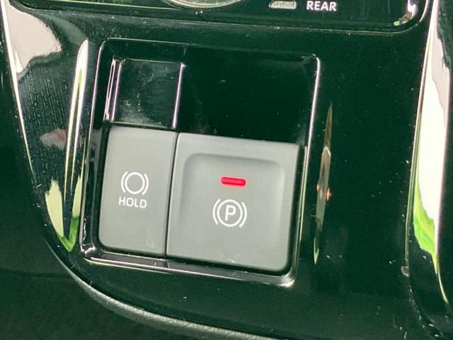 WECARSでは各商談席に大型モニターをご用意しております!見やすい大画面でゆったりと全国の在庫をご覧いただけます!是非ご来店お待ちしております!