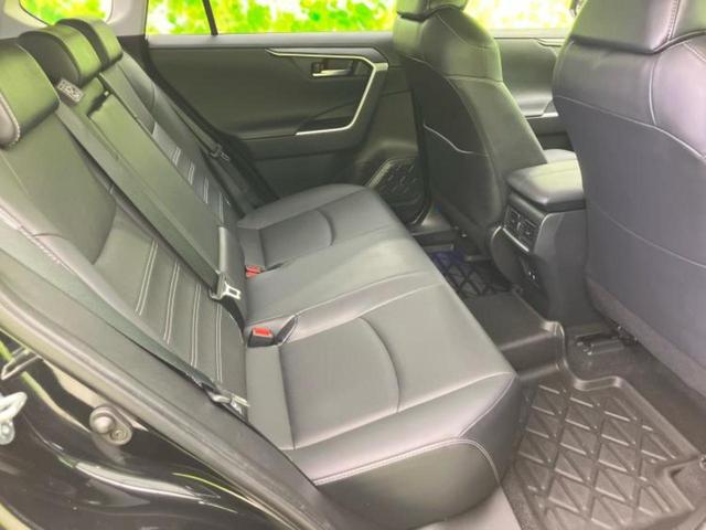RAV4 4WD G Zパッケージ TRDエアロ/保証書/純正 9インチ SDナビ/デジタルインナーミラー/トヨタセーフティセンス/シートヒーター 前席/車線逸脱防止支援システム/シート 合皮/電動バックドア/ヘッドランプ LED(5枚目)