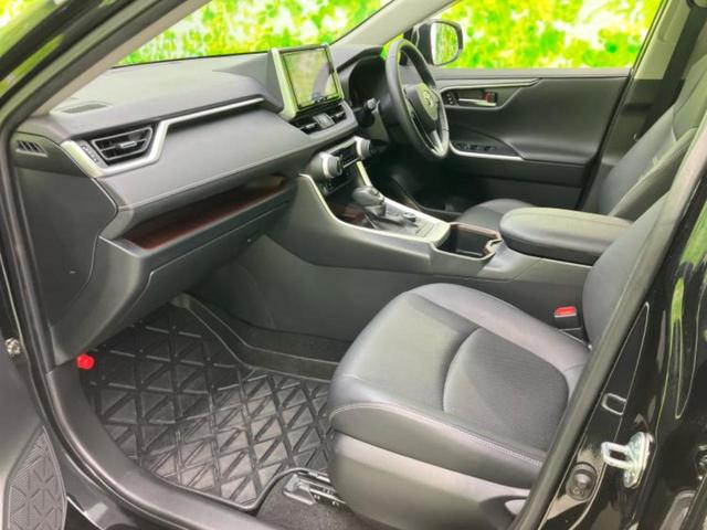 RAV4 4WD G Zパッケージ TRDエアロ/保証書/純正 9インチ SDナビ/デジタルインナーミラー/トヨタセーフティセンス/シートヒーター 前席/車線逸脱防止支援システム/シート 合皮/電動バックドア/ヘッドランプ LED(7枚目)