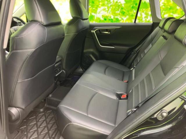 RAV4 4WD G Zパッケージ TRDエアロ/保証書/純正 9インチ SDナビ/デジタルインナーミラー/トヨタセーフティセンス/シートヒーター 前席/車線逸脱防止支援システム/シート 合皮/電動バックドア/ヘッドランプ LED(8枚目)