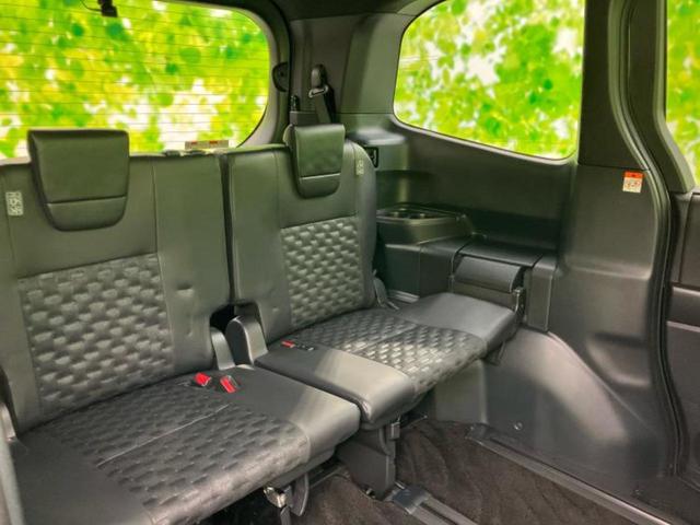ヴォクシー S-Z 保証書/ディスプレイオーディオ+ナビ10インチ/フリップダウンモニター 純正 12.8インチ/トヨタセーフティセンス/両側電動スライドドア/シートヒーター 前席/車線逸脱防止支援システム バックカメラ(6枚目)