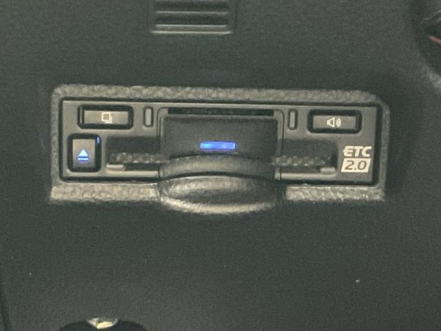 ヴォクシー S-Z 保証書/ディスプレイオーディオ+ナビ10インチ/フリップダウンモニター 純正 12.8インチ/トヨタセーフティセンス/両側電動スライドドア/シートヒーター 前席/車線逸脱防止支援システム バックカメラ(30枚目)