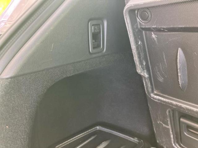 CX-8 XDエクスクルーシブモード BOSE/保証書/ディスプレイオーディオ12.3インチ/アイアクティブセンス(マツダ)/シートヒーター 前席/360°ビューモニター/車線逸脱防止支援システム/シート フルレザー/電動バックドア TV(28枚目)