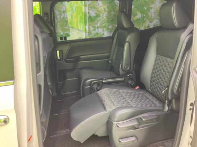 ヴォクシー Ｓ－Ｚ　モデリスタエアロ／ディスプレイオーディオ＋ナビ１０．５インチ／フリップダウンモニター　純正　１４インチ／デジタルインナーミラー／トヨタセーフティセンス／両側電動スライドドア／シートヒーター　フルエアロ（26枚目）