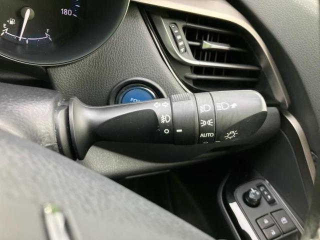 Ｃ－ＨＲ Ｇモードネロ　保証書／社外　９インチ　ＳＤナビ／トヨタセーフティセンス／シートヒーター　前席／車線逸脱防止支援システム／シート　ハーフレザー／ドライブレコーダー　社外／ヘッドランプ　ＬＥＤ／ＵＳＢジャック　禁煙車（17枚目）