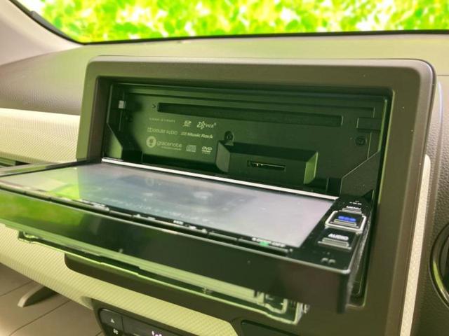 ＷＥＣＡＲＳの展示場では実際に見て、触ってお車をお選びいただけます！知識の豊富な営業スタッフが様々なカーライフをご提案いたします！