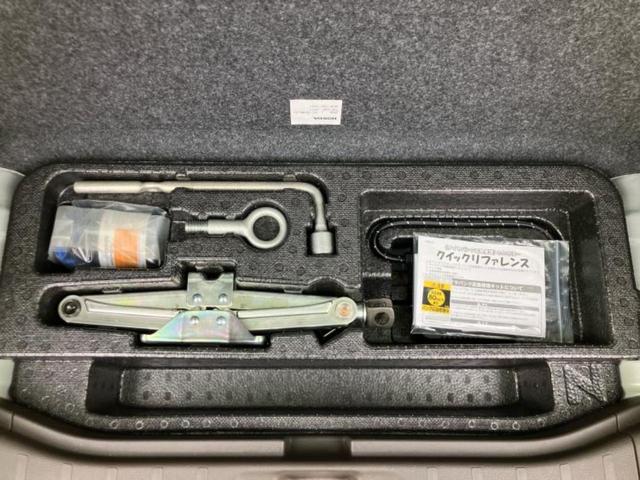 ＷＥＣＡＲＳでは各商談席に大型モニターをご用意しております！見やすい大画面でゆったりと全国の在庫をご覧いただけます！是非ご来店お待ちしております！