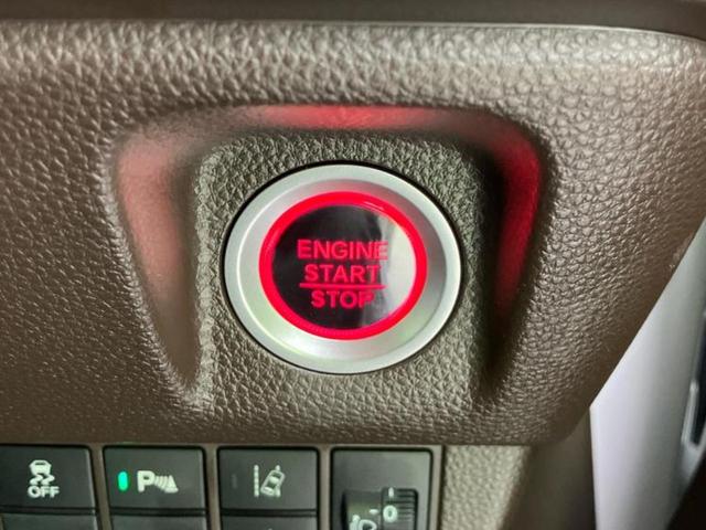 国産車から輸入車まで多様なお客様のニーズのお応えできるように、全国規模で豊富な在庫展開！車のことならＷＥＣＡＲＳへ！