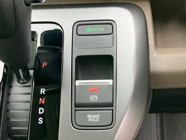 国産車から輸入車まで多様なお客様のニーズのお応えできるように、全国規模で豊富な在庫展開！車のことならＷＥＣＡＲＳへ！