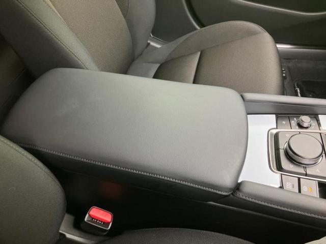 ＭＡＺＤＡ３ファストバック ２０Ｓツーリング　ＢＯＳＥ／保証書／ディスプレイオーディオ１０インチ／アイアクティブセンス（マツダ）／シートヒーター　前席／全方位モニター／車線逸脱防止支援システム／ヘッドランプ　ＬＥＤ／ＵＳＢジャック　全周囲カメラ（36枚目）