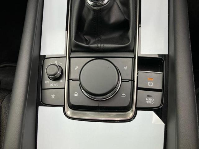 ＭＡＺＤＡ３ファストバック ２０Ｓツーリング　ＢＯＳＥ／保証書／ディスプレイオーディオ１０インチ／アイアクティブセンス（マツダ）／シートヒーター　前席／全方位モニター／車線逸脱防止支援システム／ヘッドランプ　ＬＥＤ／ＵＳＢジャック　全周囲カメラ（40枚目）