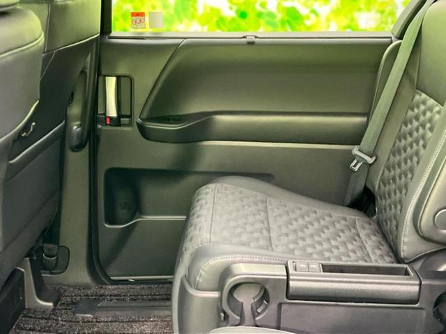 ヴォクシー ハイブリッドS-Z 保証書/ディスプレイオーディオ+ナビ10インチ/トヨタセーフティセンス/両側電動スライドドア/シートヒーター 全席/パノラミックビューモニター/車線逸脱防止支援システム/シート ハーフレザー 禁煙車(23枚目)