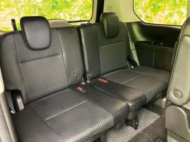 セレナ ｅパワーハイウェイスターＶ　保証書／社外　１１インチ　ＳＤナビ／フリップダウンモニター　社外　１２．８インチ／インテリジェントルームミラー／エマージェンシーブレーキ／両側電動スライドドア／車線逸脱防止支援システム　後席モニター（6枚目）