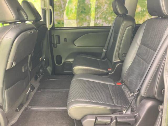 セレナ ｅパワーハイウェイスターＶ　保証書／社外　１１インチ　ＳＤナビ／フリップダウンモニター　社外　１２．８インチ／インテリジェントルームミラー／エマージェンシーブレーキ／両側電動スライドドア／車線逸脱防止支援システム　後席モニター（8枚目）